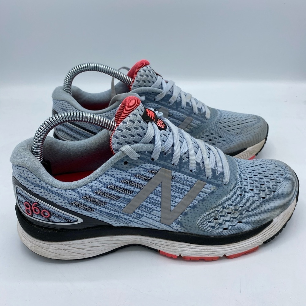 New balance 860 ice blue/pink women’s size 9.5